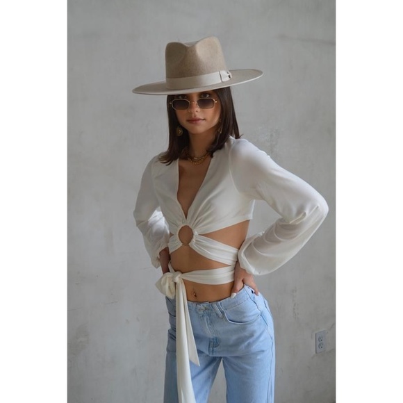 Britt Ribbed Crop Top in White - Picture 2 of 4